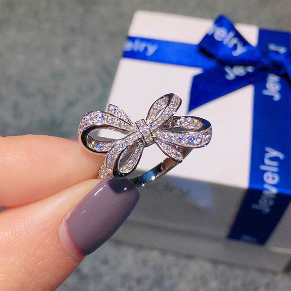 wedding rings huitan cincin pernikahan zirconia kubik bentuk busur romantis untuk wanita pernyataan hadiah ulang tahun mewah perhiasan baru, Slivery;golden
wedding rings huitan cincin pernikahan zirconia kubik bentuk busur romantis untuk wanita pernyataan hadiah ulang tahun mewah perhiasan baru, Slivery;golden