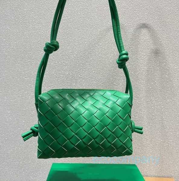 loop designer bags bag womens botegas luxurys purse woven one shoulder camera hobo handbag leather zwdh
loop designer bags bag womens botegas luxurys purse woven one shoulder camera hobo handbag leather zwdh