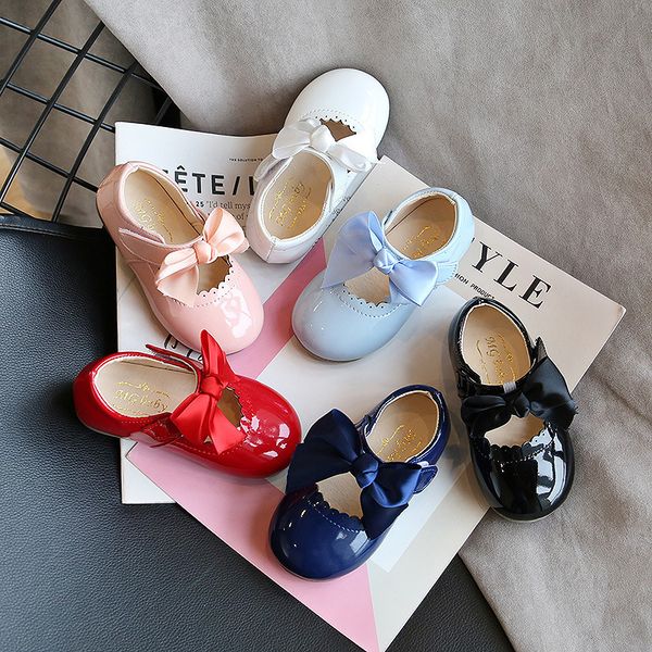 first walkers children's candy color baby shoes soft bottom spring smooth leather children girl shoes princess party shoes bow-tie d042
first walkers children's candy color baby shoes soft bottom spring smooth leather children girl shoes princess party shoes bow-tie d042