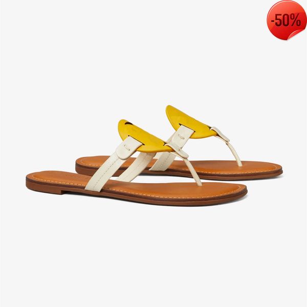 luxury designer women beach sandals 2022 summer flat shoes woman slip on flip flops non-slip patent leather solid color female f, Black
luxury designer women beach sandals 2022 summer flat shoes woman slip on flip flops non-slip patent leather solid color female f, Black
