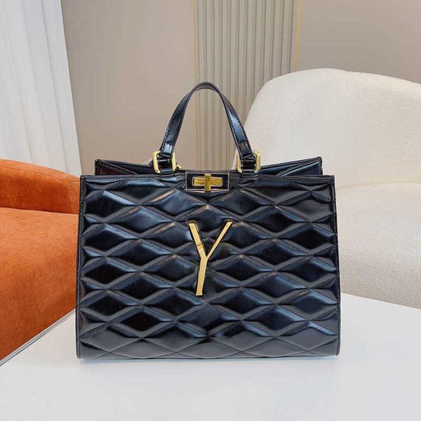 tote bag diamond lattice handbags woemn designer totes purse luxury leather shoulder bags large shopping handbag 221215
tote bag diamond lattice handbags woemn designer totes purse luxury leather shoulder bags large shopping handbag 221215