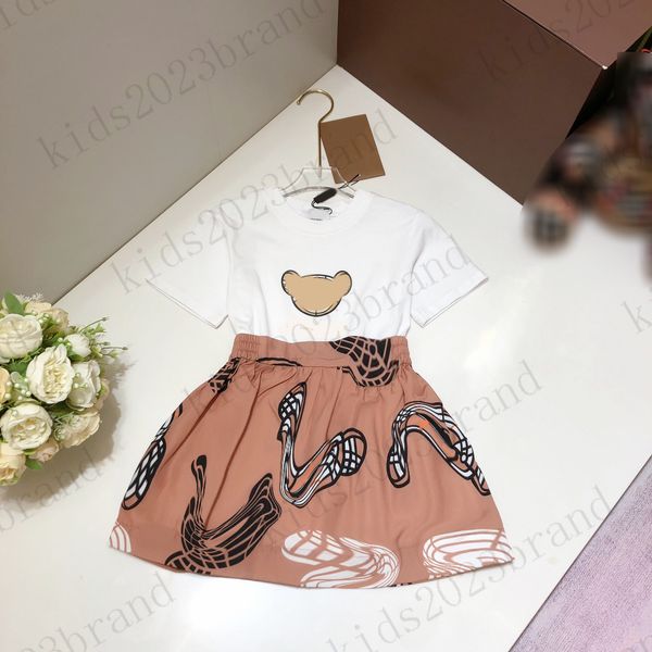 designer girls skirts sets cotton t shirts with skirt two pieces sets brand children white t shirts bear printing high end pleated half skir
designer girls skirts sets cotton t shirts with skirt two pieces sets brand children white t shirts bear printing high end pleated half skir