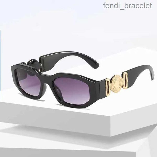 luxury designer sunglasses men's and women's design sunglasses goggle beach sun glasses for man woman 10 color optional good quali, White;black
luxury designer sunglasses men's and women's design sunglasses goggle beach sun glasses for man woman 10 color optional good quali, White;black