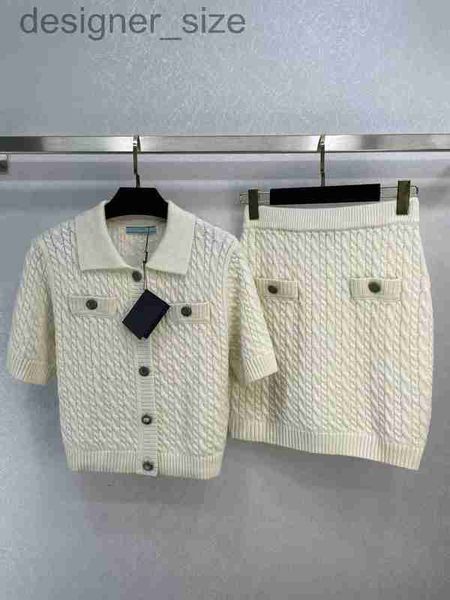 two piece dress designer2023 new spring women's two piece dress lapel neck short sleeve sweater and skirts brand same style 2 pieces se, White
two piece dress designer2023 new spring women's two piece dress lapel neck short sleeve sweater and skirts brand same style 2 pieces se, White