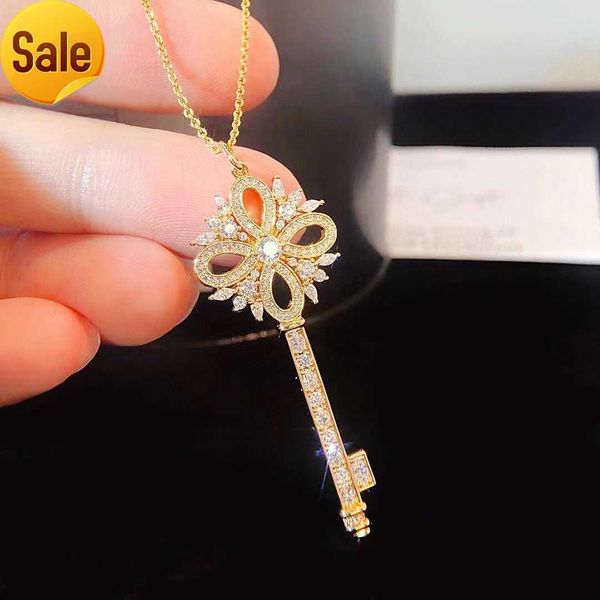 fashion sunflower key necklace high-end deluxe diamond pendant girl valentine's day gift 18k gold jewelry, Silver
fashion sunflower key necklace high-end deluxe diamond pendant girl valentine's day gift 18k gold jewelry, Silver