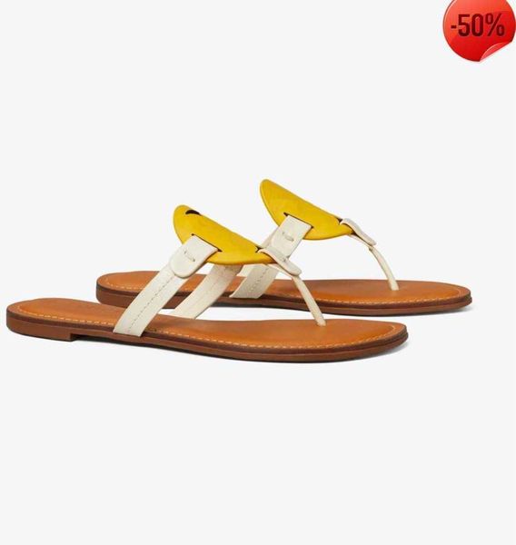 tb 5aluxury designer women beach sandals 2023 summer flat shoes woman slip on flip flops non-slip patent leather solid color female fashion, Black
tb 5aluxury designer women beach sandals 2023 summer flat shoes woman slip on flip flops non-slip patent leather solid color female fashion, Black