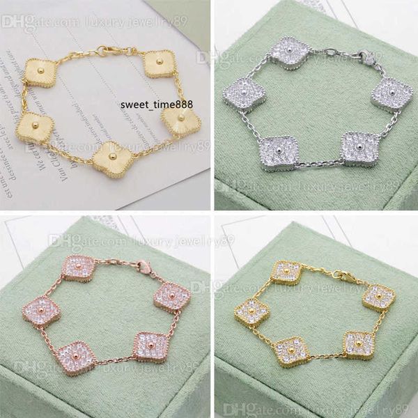designer charm bracelets fashion clover gold bracelet red fritillary lover luxury jewelry women's 15mm flower party wedding engagement, Golden;silver
designer charm bracelets fashion clover gold bracelet red fritillary lover luxury jewelry women's 15mm flower party wedding engagement, Golden;silver