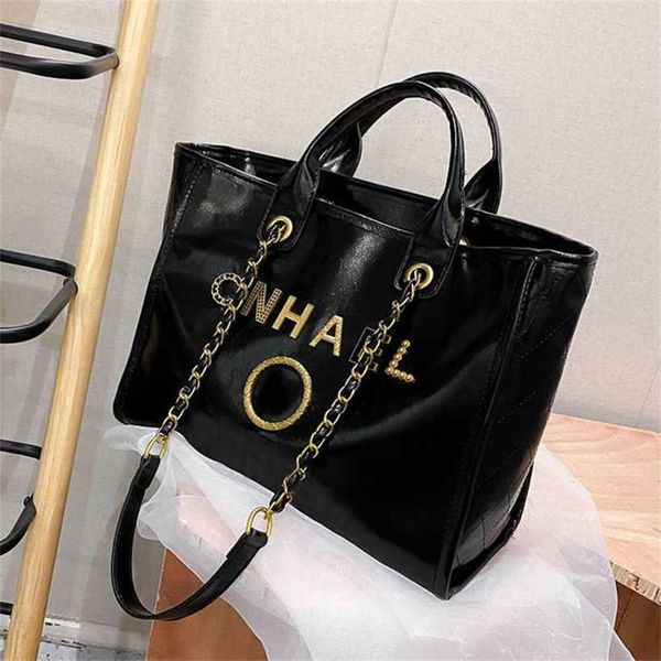 luxury classic handbags beach bags brand metal badge tote bag small evening handbag female capacity large leather one shoulder backpack 50%
luxury classic handbags beach bags brand metal badge tote bag small evening handbag female capacity large leather one shoulder backpack 50%