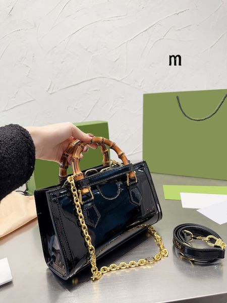 womens designer foreskin shoulder large patent leather handbag bamboo handle womens crossbody shopping bag high-quality leather bamboo handb
womens designer foreskin shoulder large patent leather handbag bamboo handle womens crossbody shopping bag high-quality leather bamboo handb