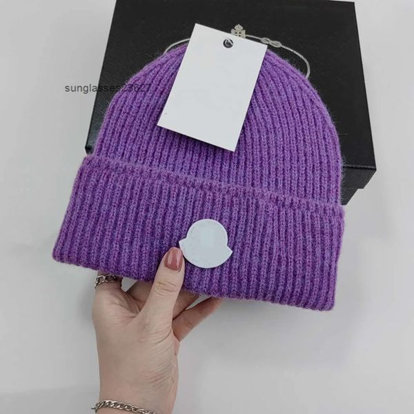 Designer brimless penny hats popular letters men's and women's sports and leisure knitted cap autumn and winter wool material leisure cap cashmere cap 15 colors, No.5
Designer brimless penny hats popular letters men's and women's sports and leisure knitted cap autumn and winter wool material leisure cap cashmere cap 15 colors, No.5