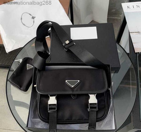 2021 designers mens crossbodybags luxury men briefcases brand nylon messenger envelope bag fashion purses single shoulder pd2s
2021 designers mens crossbodybags luxury men briefcases brand nylon messenger envelope bag fashion purses single shoulder pd2s
