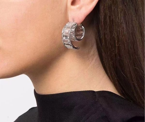 luxury brand crystal earrings for women fashion stud earrings with shiny crystal women jewelry accessories for party, Golden;silver
luxury brand crystal earrings for women fashion stud earrings with shiny crystal women jewelry accessories for party, Golden;silver