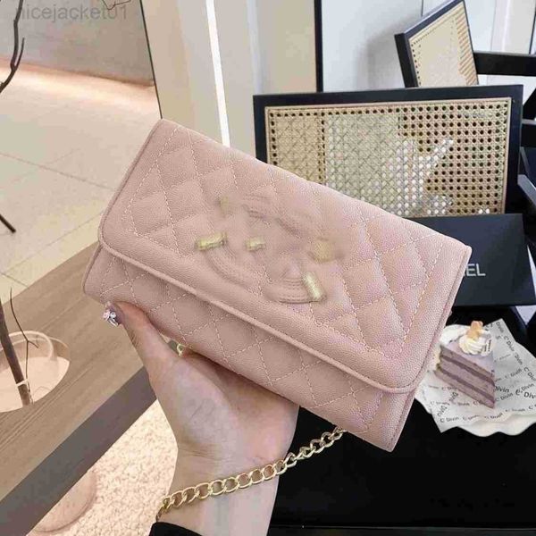 2023 desginer channel bags classic small fragrant wind inspired style finished product sweet french style can be shouldered crossslung versa
2023 desginer channel bags classic small fragrant wind inspired style finished product sweet french style can be shouldered crossslung versa