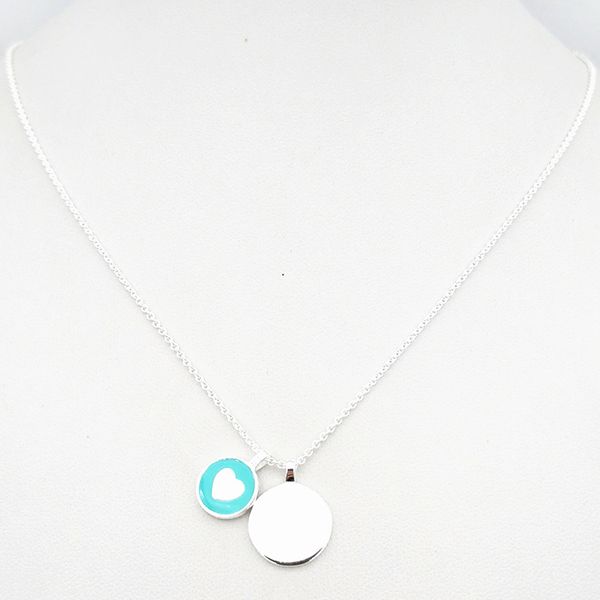sweet heart pendants luxury jewelry love necklace women's party wedding fashion european and american tiff style designer chain origina, Silver
sweet heart pendants luxury jewelry love necklace women's party wedding fashion european and american tiff style designer chain origina, Silver