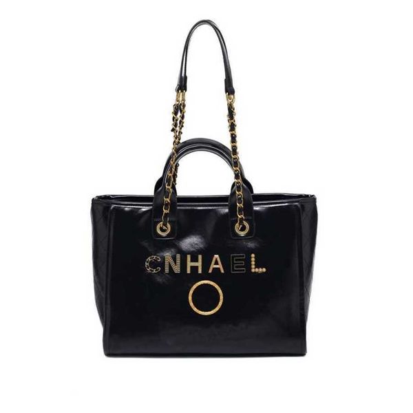 luxury classic handbags beach bags brand metal badge tote bag small evening handbag female capacity large leather one shoulder backpack whol
luxury classic handbags beach bags brand metal badge tote bag small evening handbag female capacity large leather one shoulder backpack whol