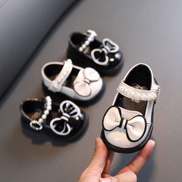 first walkers baby girls shoes mary jane low heels french style non-slip fashion children's princess black sandals casual sho 230427
first walkers baby girls shoes mary jane low heels french style non-slip fashion children's princess black sandals casual sho 230427