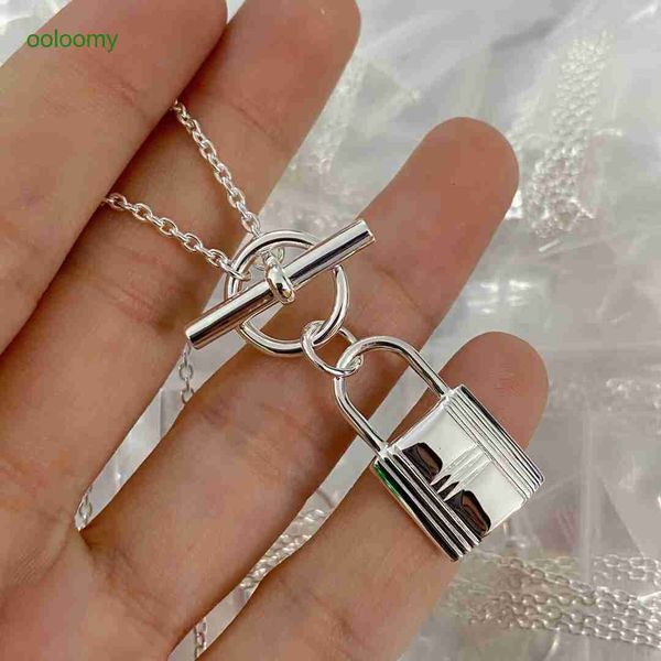 hemres designer necklace new s925 sterling silver fashion simple pure all lock necklace long life collar chain, Black
hemres designer necklace new s925 sterling silver fashion simple pure all lock necklace long life collar chain, Black