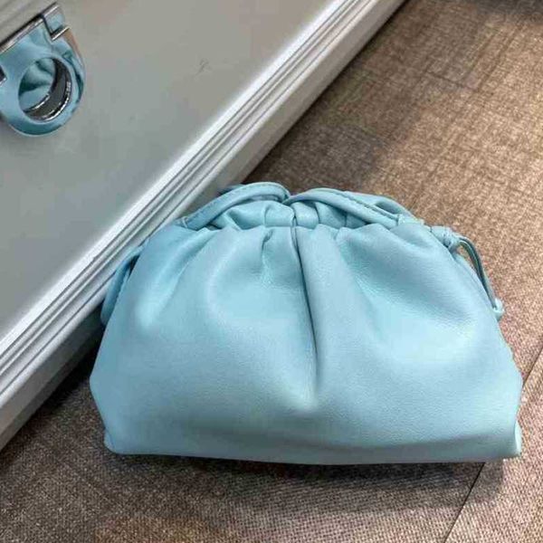 brand-name the latest women's totes bag shoulder bags italy same hand dumpling cloud designer fashion versatile leather summer styl yi-
brand-name the latest women's totes bag shoulder bags italy same hand dumpling cloud designer fashion versatile leather summer styl yi-