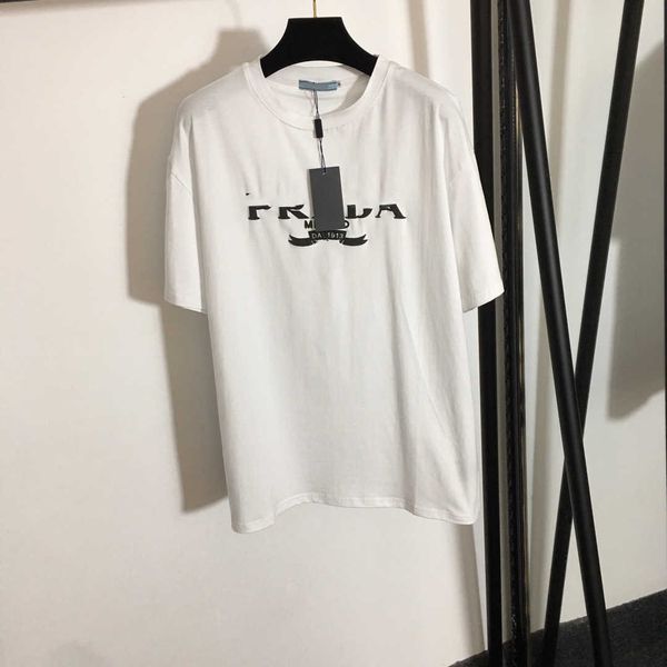 23ss womens designer clothing tee womens t-shirt round neck pure cotton new logo monogram print short sleeve t-shirt women clothes, White
23ss womens designer clothing tee womens t-shirt round neck pure cotton new logo monogram print short sleeve t-shirt women clothes, White