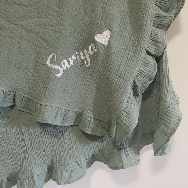 blankets swaddling ruffle customize baby name personalized comforter cotton infant swaddle bath towel 230426
blankets swaddling ruffle customize baby name personalized comforter cotton infant swaddle bath towel 230426