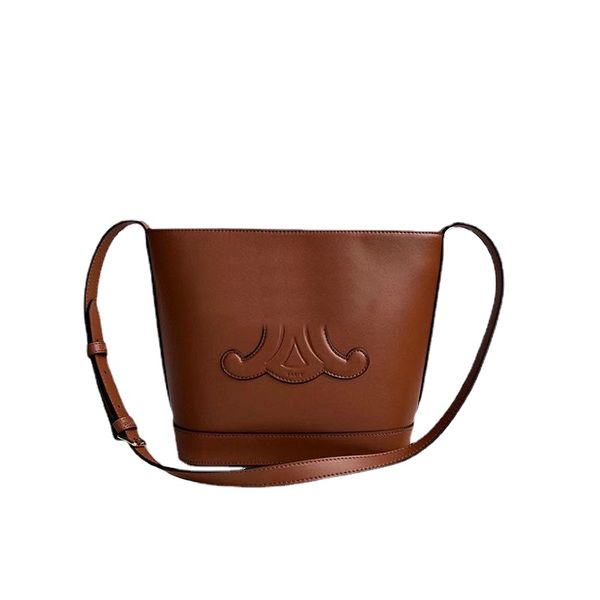 new fashion luxurys designer bag leather handbag triomphe bucket bag casual women's shoulder cross body bags
new fashion luxurys designer bag leather handbag triomphe bucket bag casual women's shoulder cross body bags
