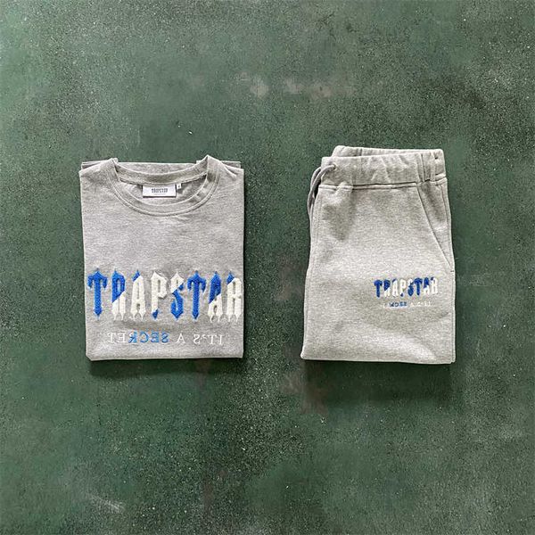 trapstar 2023ss blue embroidered letter t-shirt men women heavy fabric t shirt tees, Gray
trapstar 2023ss blue embroidered letter t-shirt men women heavy fabric t shirt tees, Gray