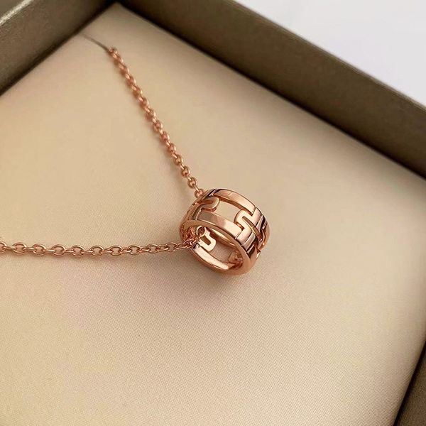 luxury quality pendant necklace charm selection fashion matching personalized style designer super brand classic premium jewelry accessories, Silver
luxury quality pendant necklace charm selection fashion matching personalized style designer super brand classic premium jewelry accessories, Silver