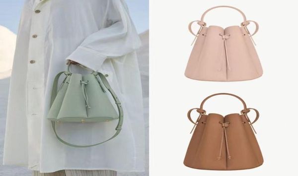 new fahsion polene french niche bucket bag 8 series leather women039s petal pleated bucket bag shoulder bag handbag7576365
new fahsion polene french niche bucket bag 8 series leather women039s petal pleated bucket bag shoulder bag handbag7576365