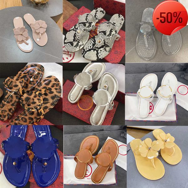 2023 designer slippers clip toe woman sandals casual female flats slides beach footwear new flip flops ladies fashion footwear miller colorf, Black
2023 designer slippers clip toe woman sandals casual female flats slides beach footwear new flip flops ladies fashion footwear miller colorf, Black