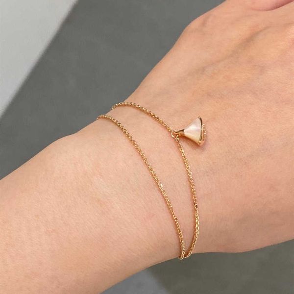 v skirt white fritillaria small fan full 18k rose gold red jade medal diamond double layer single flower bracelet, Silver
v skirt white fritillaria small fan full 18k rose gold red jade medal diamond double layer single flower bracelet, Silver