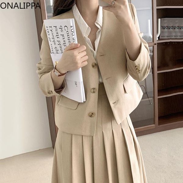 dress onalippa ladies autumn skirts french retro vneck threebutton loose longsleeved blazer coat highwaist pleated aline skirt, White
dress onalippa ladies autumn skirts french retro vneck threebutton loose longsleeved blazer coat highwaist pleated aline skirt, White