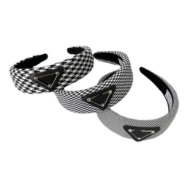 3color designer brand triangle letters retro black and white check hair bands bandana women luxury sport headwrap hair accessories, Black;brown
3color designer brand triangle letters retro black and white check hair bands bandana women luxury sport headwrap hair accessories, Black;brown