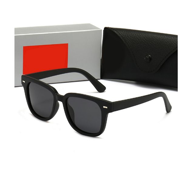 designer luxury letter sunglass men and women trend retro anti-glare sunglasses, White;black
designer luxury letter sunglass men and women trend retro anti-glare sunglasses, White;black