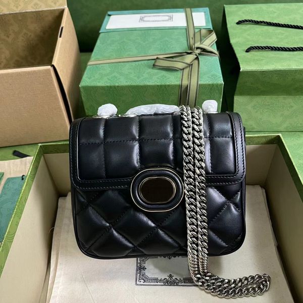 10a mirror brand messenger bag shoulder bag chain bag handbag cover bag with box.
10a mirror brand messenger bag shoulder bag chain bag handbag cover bag with box.