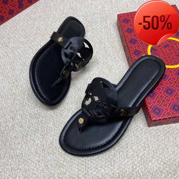 sandals original style luxurys designer slipper women brands open toe flip flop sandals 2022 summer classic fashion flat anti-skid slippers, Black
sandals original style luxurys designer slipper women brands open toe flip flop sandals 2022 summer classic fashion flat anti-skid slippers, Black