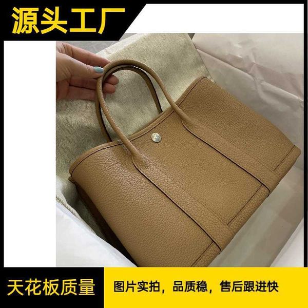 garden party designer totes biscuit color handmade wax line bag original factory leather negonda 30cm women's bag
garden party designer totes biscuit color handmade wax line bag original factory leather negonda 30cm women's bag