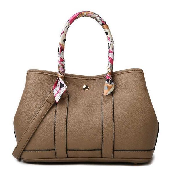 garden party designer totes new portable bags tote women's bag shopping bag wedding bag one shoulder portable bucket bag
garden party designer totes new portable bags tote women's bag shopping bag wedding bag one shoulder portable bucket bag