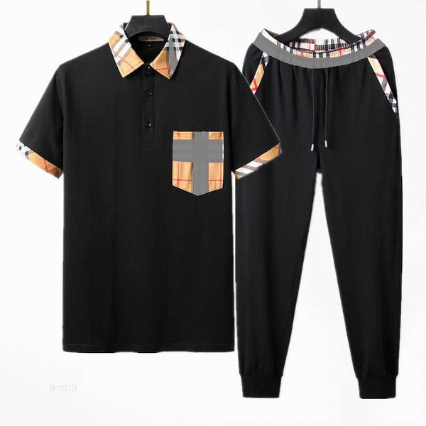 23ss men's tracksuits designer sportswear fashion set short sleeve jogging set checkered print men's sportswear set sports pants, Gray
23ss men's tracksuits designer sportswear fashion set short sleeve jogging set checkered print men's sportswear set sports pants, Gray