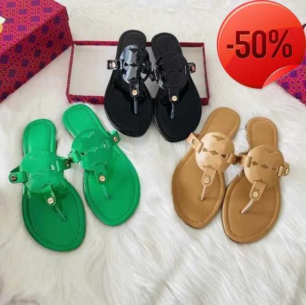 slippers 2023 women designer sandals hollow pattern flats low heel slippers fashion luxury slippers rubber summer flip flops outdoor beach s, Black
slippers 2023 women designer sandals hollow pattern flats low heel slippers fashion luxury slippers rubber summer flip flops outdoor beach s, Black