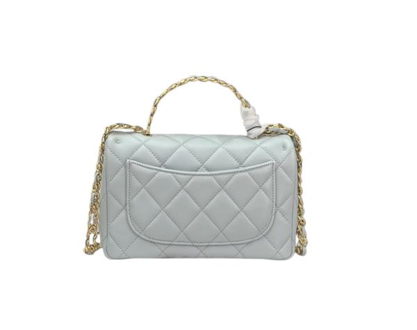 2023 nice custom luxury brand bag channel handbag 100% realy sheepskin gold chain slant shoulder female bags 21 x13 x8 cm with box
2023 nice custom luxury brand bag channel handbag 100% realy sheepskin gold chain slant shoulder female bags 21 x13 x8 cm with box