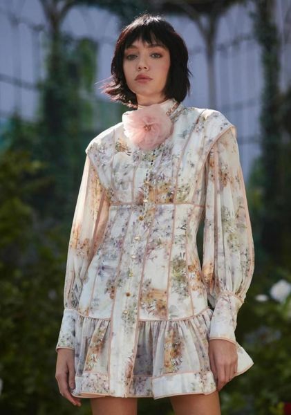 runway dresses 2023 spring/summer new french retro high grade gentle style small design short fragmented flower dress, Black
runway dresses 2023 spring/summer new french retro high grade gentle style small design short fragmented flower dress, Black