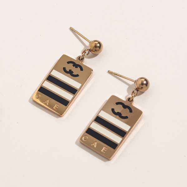 2023 geometry dangle earrings luxury love gift stud earrings brand women's jewelry brand high sense earrings wedding party gifts jewelr, Silver
2023 geometry dangle earrings luxury love gift stud earrings brand women's jewelry brand high sense earrings wedding party gifts jewelr, Silver