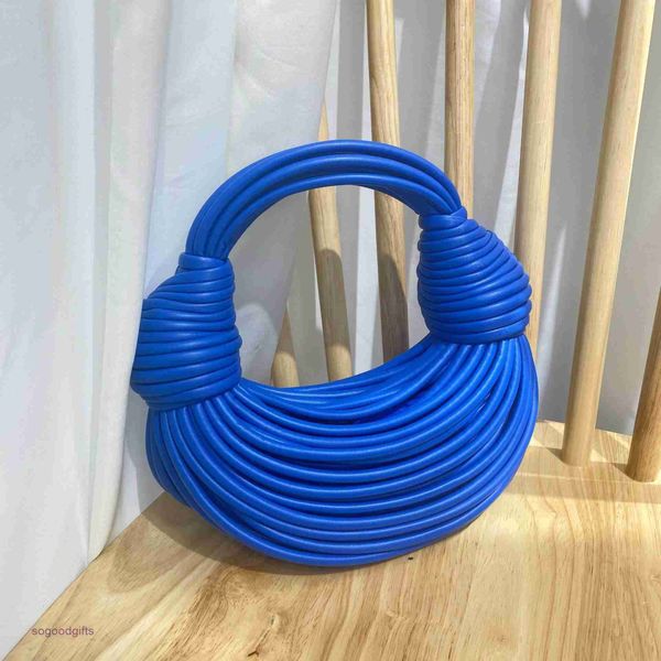 mini bottegas bag jodie venetas girl 2023 new tubular woven noodle handmade bread pulling handbag ins texture women's with logo i6p5
mini bottegas bag jodie venetas girl 2023 new tubular woven noodle handmade bread pulling handbag ins texture women's with logo i6p5