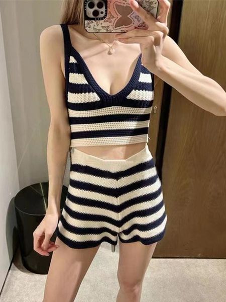 tanks women's black and white striped vneck knitted vest 2022 summer new ladies fashion backless short knit camisole top, Black;white
tanks women's black and white striped vneck knitted vest 2022 summer new ladies fashion backless short knit camisole top, Black;white