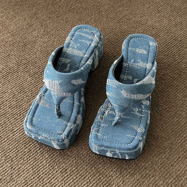 slippers flipflops denim low heeled summer women's platform fashion luxury designer sandals casual elegant s trends 2023 230427, Black
slippers flipflops denim low heeled summer women's platform fashion luxury designer sandals casual elegant s trends 2023 230427, Black