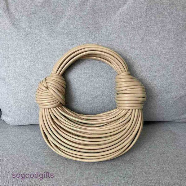 style bag venetas woven bottegaes noodle bags fashion shoulder hand handbags knotted women's leather 2023 large capacity commuter 5byh
style bag venetas woven bottegaes noodle bags fashion shoulder hand handbags knotted women's leather 2023 large capacity commuter 5byh