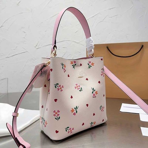 luxury designer bag drawstring bags print shoulder buckets bag women fashion designers handbag lady crossbody purse 230206
luxury designer bag drawstring bags print shoulder buckets bag women fashion designers handbag lady crossbody purse 230206