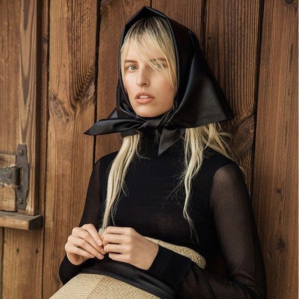 fashion face masks neck gaiter syal segitiga wanita desainer hitam bandana pria uniseks kulit buatan kulit jilbab hiasan kepala selendang bu
fashion face masks neck gaiter syal segitiga wanita desainer hitam bandana pria uniseks kulit buatan kulit jilbab hiasan kepala selendang bu