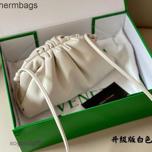 italy bag bottegas one messenger designer shoulder venetas foreign cloud bags trend 3et0 507h with logo 1c7i
italy bag bottegas one messenger designer shoulder venetas foreign cloud bags trend 3et0 507h with logo 1c7i