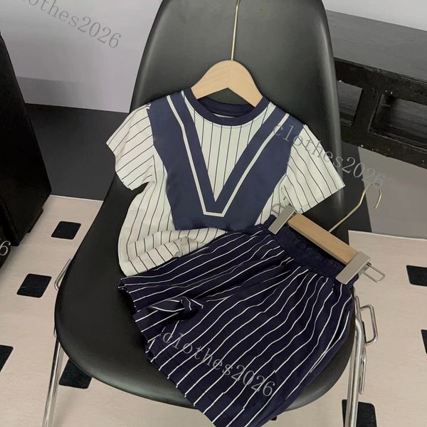 kids clothing sets boys girls tracksuits suit letters print 2pcs designer t-shirt short pants suits chidlren casual clothes 90-150 brand lux, White
kids clothing sets boys girls tracksuits suit letters print 2pcs designer t-shirt short pants suits chidlren casual clothes 90-150 brand lux, White